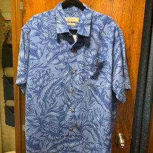 Tommy Bahama pre loved shirt